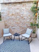 Pool apartment 5 minutes walk from beach - B&B Porto Rafti