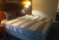 King Bed Hotel Studio 139 - B&B Livingston