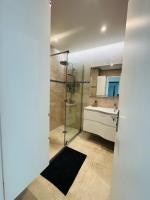 Beautiful apartment stunning view of the Lion de Mer - B&B Saint-Raphaël