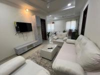 MouryasWhiteHouse 2 Bhk - Ferienwohnung