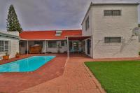 Milnerton Oak Lodge Home Away from Home! - B&B Cape Town