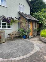 A Charming Cottage, Christow Dartmoor National Park - B&B Christow