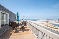 Penthouse Ocean & Sunset Balcony Views - G-323 - B&B Oceanside