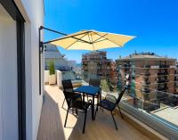 GEA SEAVIEW APARTMENT - Bright Top-Floor Gem in central Nettuno, Steps from the Station - Chambres d'hôtes Nettuno
