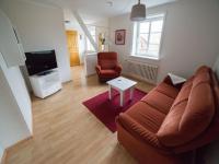 Apartamento de 2 dormitorios con vistas al jardín