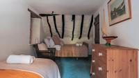 Stunning 4-Bed Thatched Cottage in Oxfordshire - Chambres d'hôtes Ledwell
