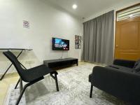 Deena's Cottage Homestay Kulim Hitech Hospital Kulim, Three bedrooms Single Storey Terrace House - Chambres d'hôtes Kulim