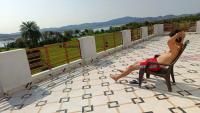 SKYLINE Homestay lounge - Bed and Breakfast Basoli