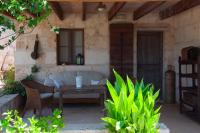 Camera Matrimoniale con Vista Giardino