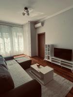 Beverly Apartment - Ferienwohnung Belgrad