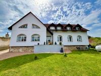 Apartmány Maňová - B&B Pernštejnské Jestřabí
