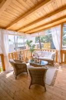 "Emili Paulina" holiday home 70m from the beach - SEA VIEW- free parking and WiFi - Chambres d'hôtes Drage