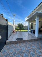 Breeze Home BnB - Ferienwohnung Prampuan