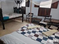 Chambre Double ou Lits Jumeaux avec Salle de Bains Privative