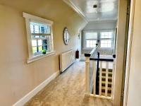 Red Roofs - 5BR Luxury - Edinburgh - Large Gardens - Free EV Point - B&B Newtongrange