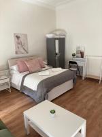 Chic Notting Hill Studio in Prime Central Location - B&B London