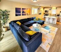 Heights Golden Luxe Retreat - B&B