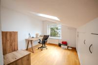 Appartamento con 4 Camere da Letto e Balcone
