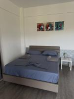 Deluxe Studio