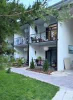 Квартиры под соснами - Bed and Breakfast