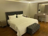 2 BDR Apartment, Self Check-in - B&B