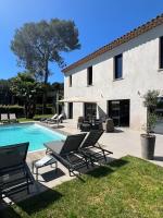 Villa Les Jasmins - Le Cannet-Vallauris - Modern with AC, ideal for fun and work - B&B Vallauris