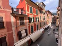 WELCOME RIVIERA-MAZZINI 30- Bagno e arredamenti nuovi- Centralissimo a 100 m dalle spiaggie-Parcheggio a 20 euro al giorno, da prenotare - Chambres d'hôtes Rapallo