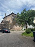 200 m centre ville maison mitoyenne avec place de parking gratuite - B&B Épinal