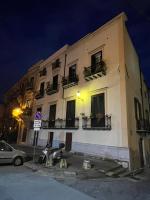 Palazzo dei Duchi D'Amico - Apartment -"TraleVolte" del '700 - Chambres d’hôtes Palerme