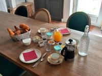 Maison d'hôtes La Danasha - B&B Viglain