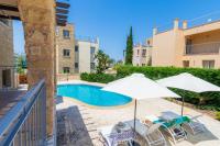 Sandy Beach Villas, Villa 5 Joanna - Private Pool - Private Beach Area - B&B Polis