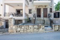 Old Square House - Ferienwohnung Pefkochori