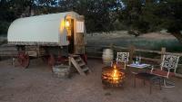 Shepherds Camp Wagon Near Capitol Reef National Park - B&B