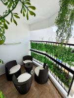 Gold Feather 2Bedroom Center Location and Pool - B&B Ayia Napa