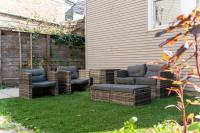 Spacious Apartment with Office and Courtyard - B&B