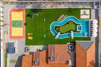 Lazy River Luxe 6 BR Sleeps 16 Pickleball Hot Tub - Ferienwohnung Glendale