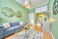 3-Bed Flat Free Parking 10 Mins to City Centre - Chambres d’hôtes