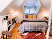 Lighthouse Cottage - Family Friendly Kids and Pets - B&B New Buffalo
