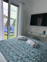 Appartamento Rapallo Sky Garden Maria Jose Liguria - Attico vista mare - Terraces - 2 bagni- 2 Camera da Letto - Box, Wi-fi, Idromassaggio Free inteiro Attico per Voi, con Ascensore - B&B Rapallo