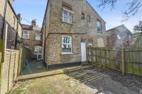 Luxury London Home with Large Garden - Ferienwohnung