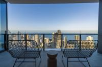 The Star 2Bedroom Apt - Lv 43 with Panoramic View - B&B Gold Coast