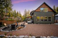 Ridgeline Retreat-hot Tub-fireplace-king Bed-wifi - Bed and Breakfast