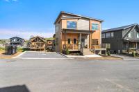 New Indoor Heated Pool Hot Tub Arcade EV Charger Pets - B&B Pigeon Forge