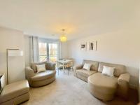 Pass the Keys Next to Braehead - Free Parking - B&B
