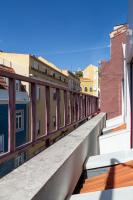Apartamento con balcón
