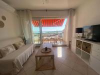 PORT CAMARGUE – BEL APPARTEMENT CLIMATISÉ AVEC VUE MER, TERRASSE PARKING – 4 PERSONNES - Chambres d'hôtes Le Grau-du-Roi