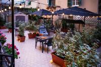 Salvator Rosa Rooms - Terrazza & Metro & Self Check in - B&B Napoli