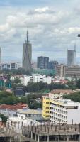 Modern Suite 1BR in Kilimani WIFI,Netflix,Free Parking,Near yaya center - B&B Nairobi