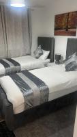 Comfy Stay - High Road Ilford - B&B