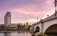 The Plush Putney Apartment - 2 Bed - 2 Bath - Ground Floor Apt - B&B